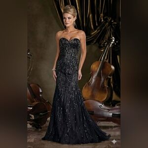 Vintage NWT Size 8 Ivonne D By Mon Cheri Strapless Black & Pewtwr Evening Gown